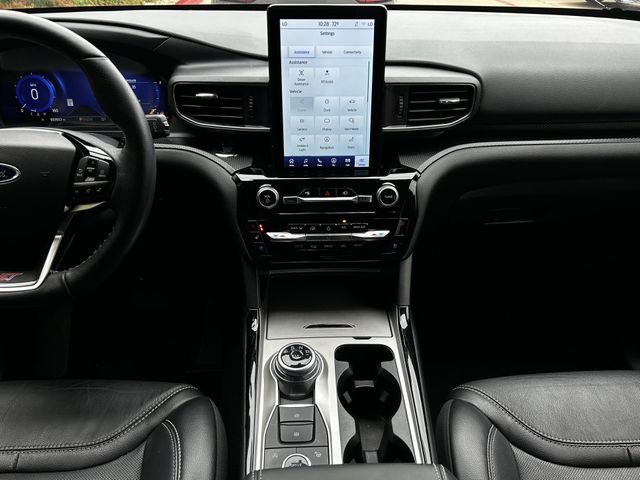 Used 2022 Ford Explorer ST w/ Equipment Group 401A AWD/4WD image 18