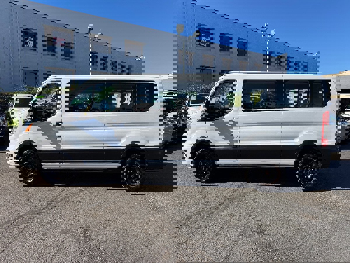Used 2022 Ford Transit 350 XLT image 7