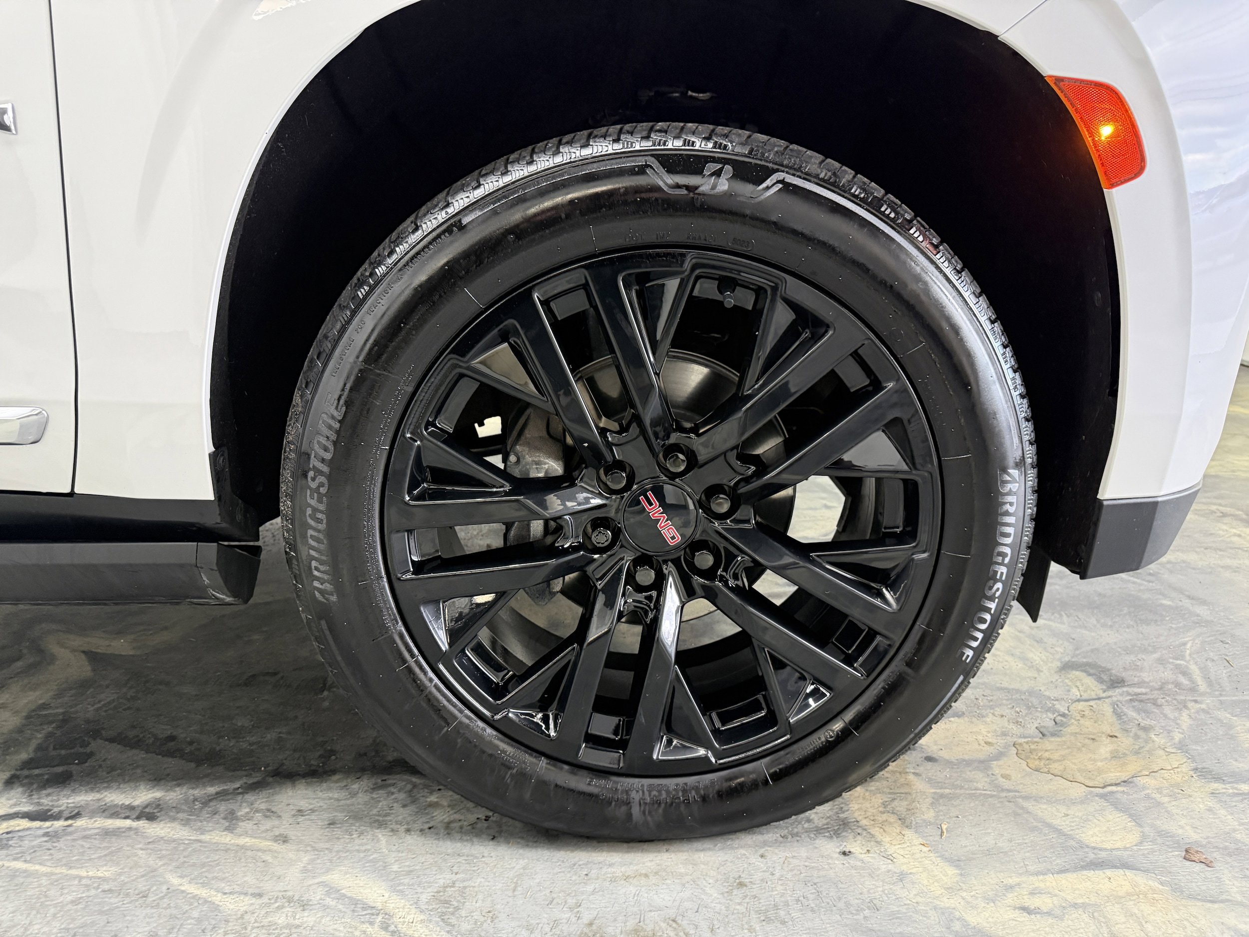 Used 2024 GMC Yukon Denali AWD/4WD image 37