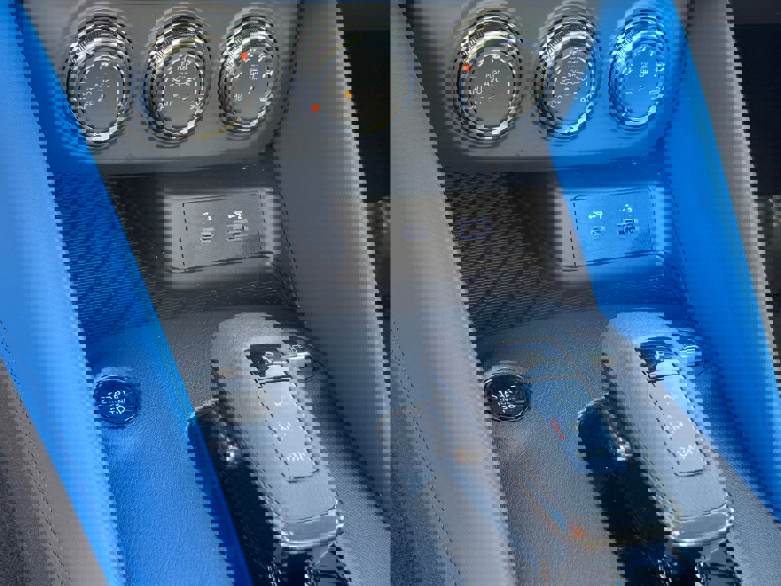 Certified 2024 Nissan Z Performance w/ Floor Mat Package image 24