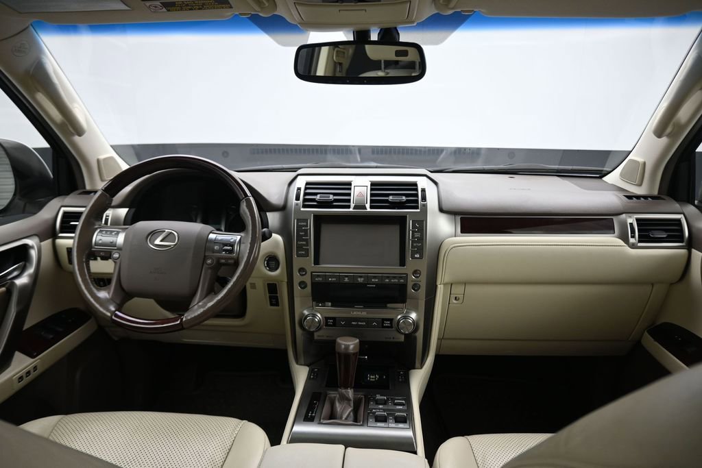 Used 2018 Lexus GX 460 Luxury AWD/4WD image 41