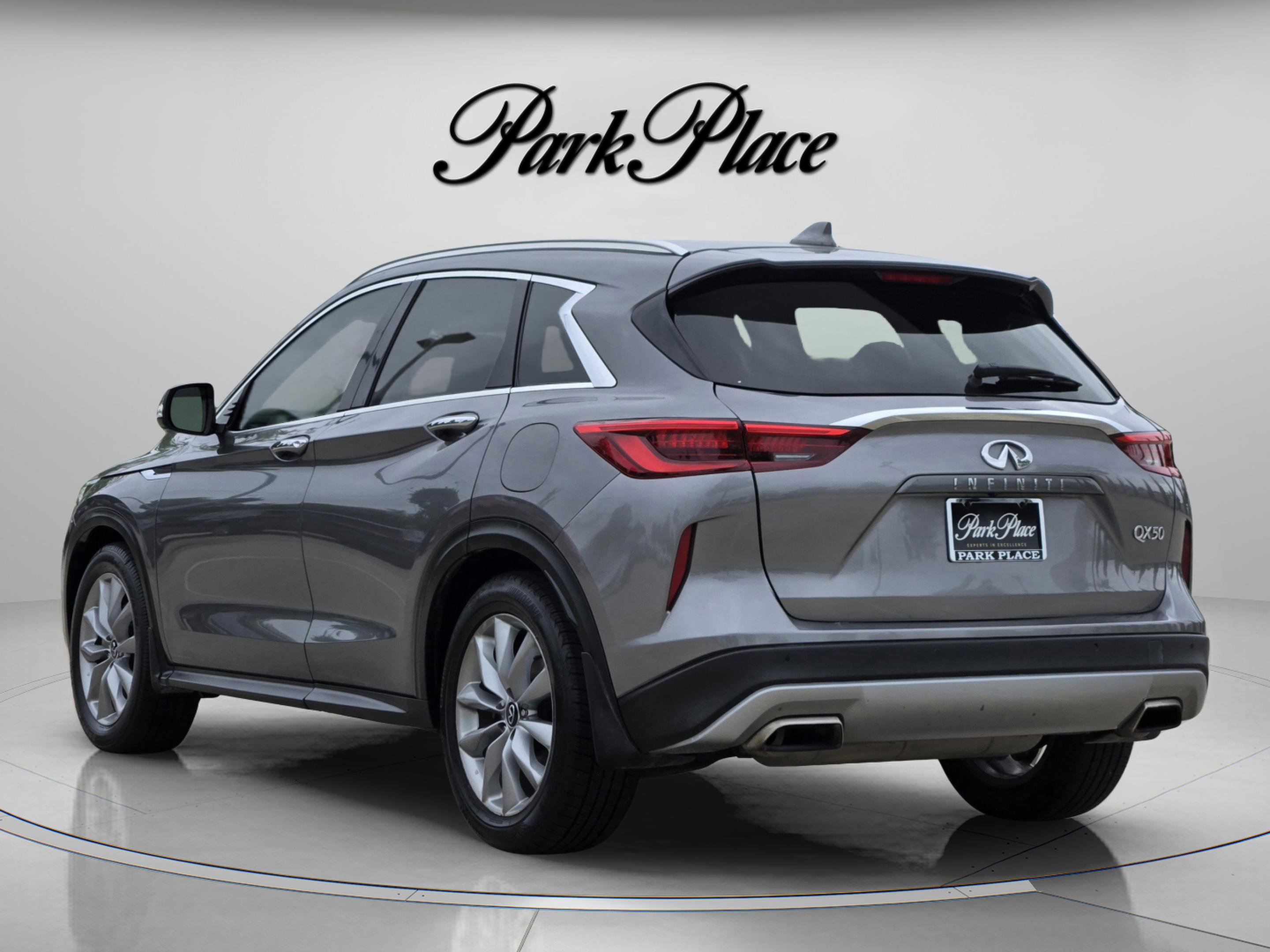 Used 2021 INFINITI QX50 Essential FWD image 3