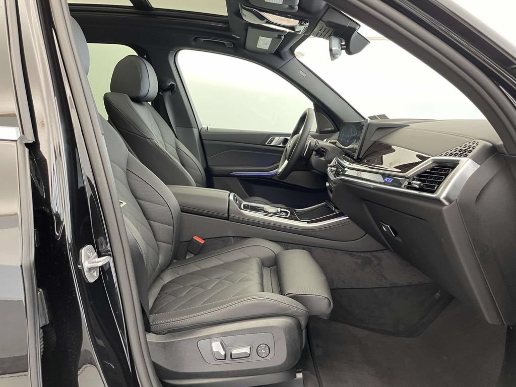 Used 2026 BMW X5 xDrive40i w/ Premium Package AWD/4WD image 18