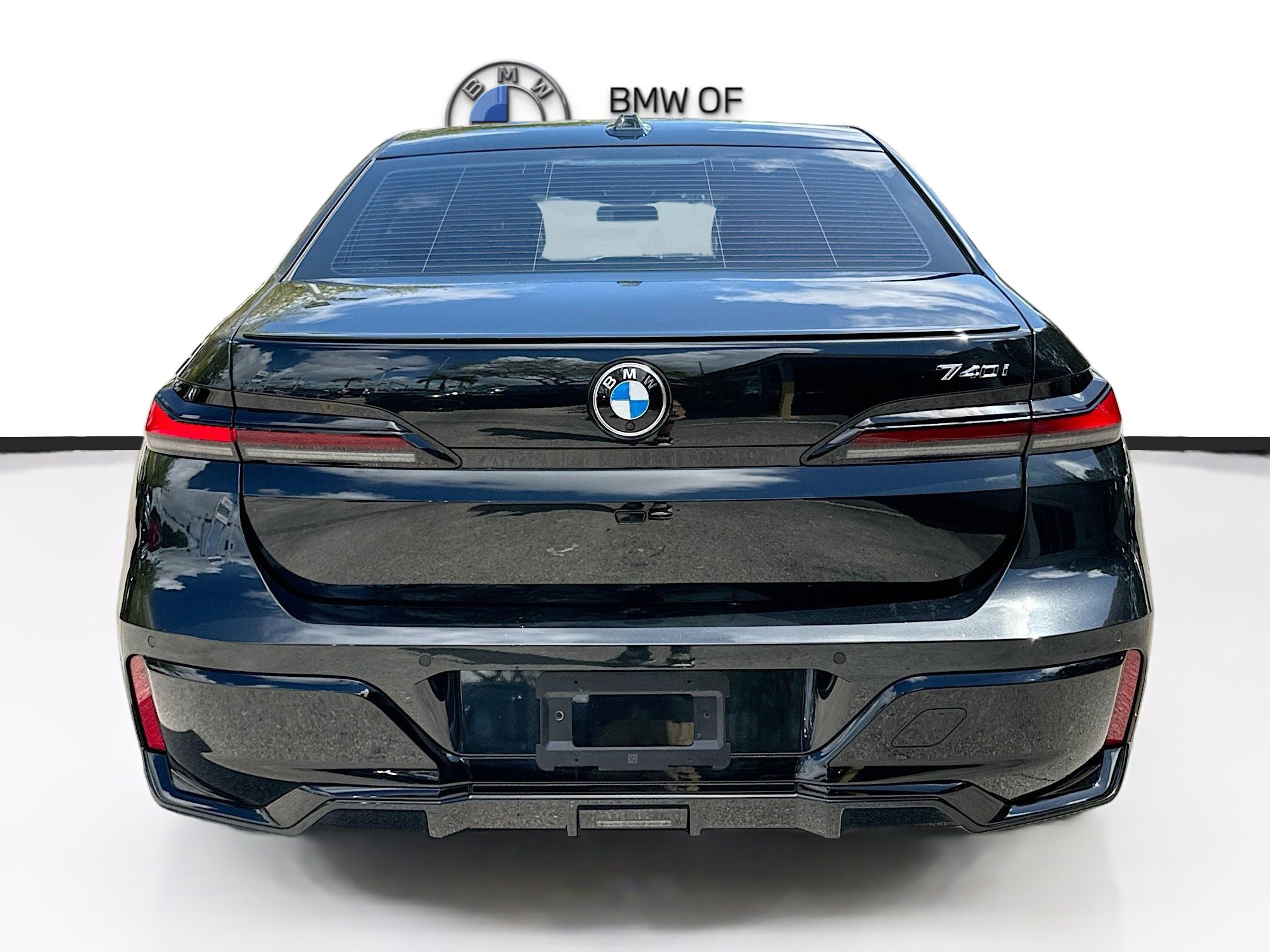 Certified 2024 BMW 740i image 6