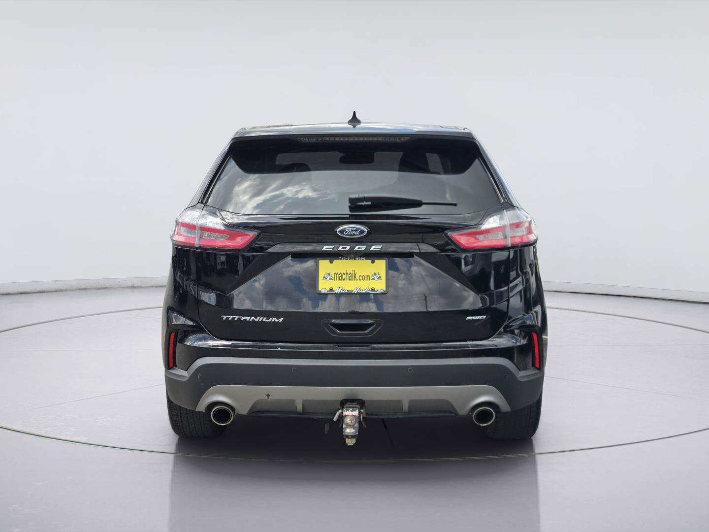 Used 2023 Ford Edge Titanium w/ Class II Trailer Tow Package AWD/4WD image 5