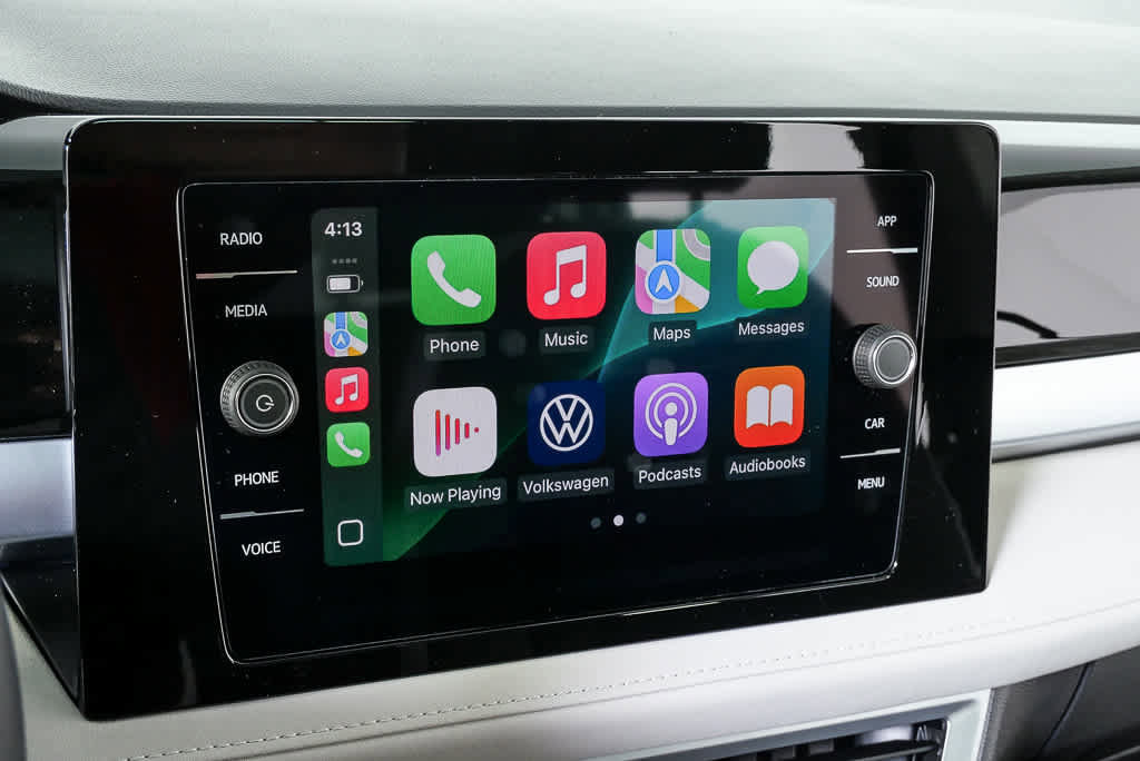 New 2026 Volkswagen Taos SE FWD image 14