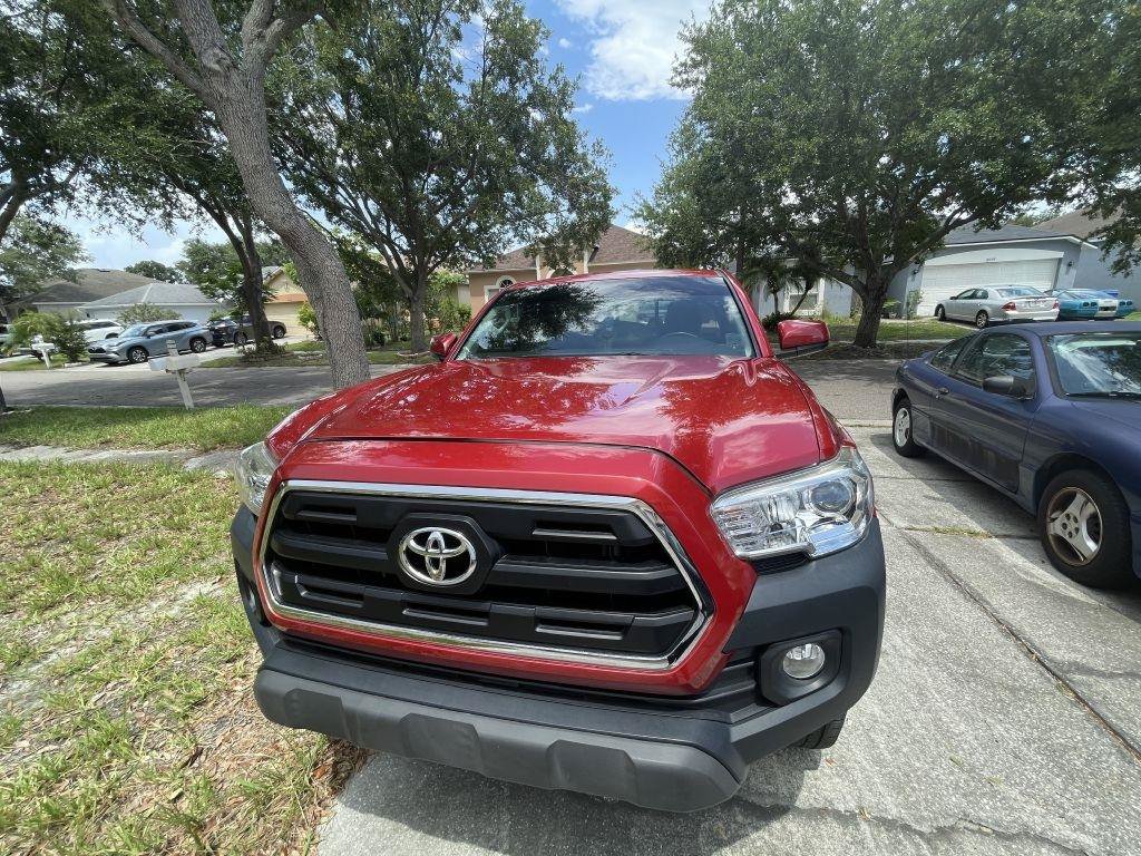 Used 2017 Toyota Tacoma SR5 RWD image 12