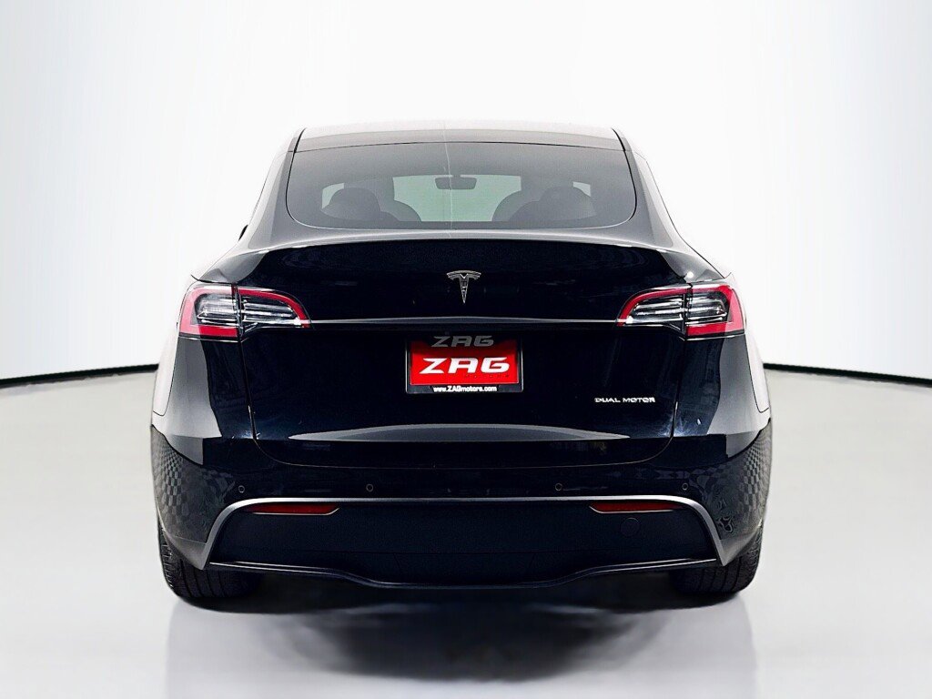 Used 2020 Tesla Model Y Long Range image 4