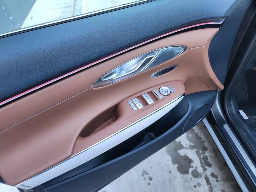 New 2026 Genesis GV70 2.5T Advanced image 8