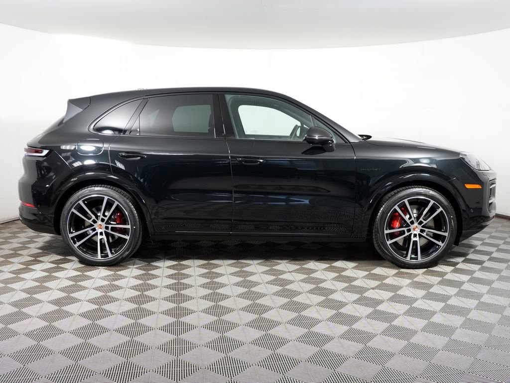 New 2026 Porsche Cayenne S AWD/4WD image 8