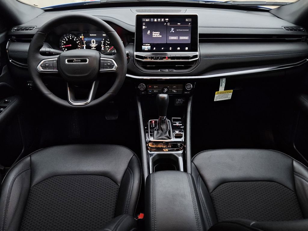 New 2026 Jeep Compass Latitude image 10