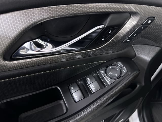 Used 2023 Chevrolet Traverse Premier w/ Redline Edition FWD image 24
