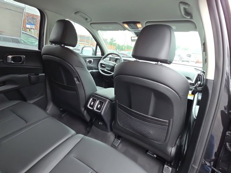 New 2026 Kia Sorento S AWD/4WD image 17