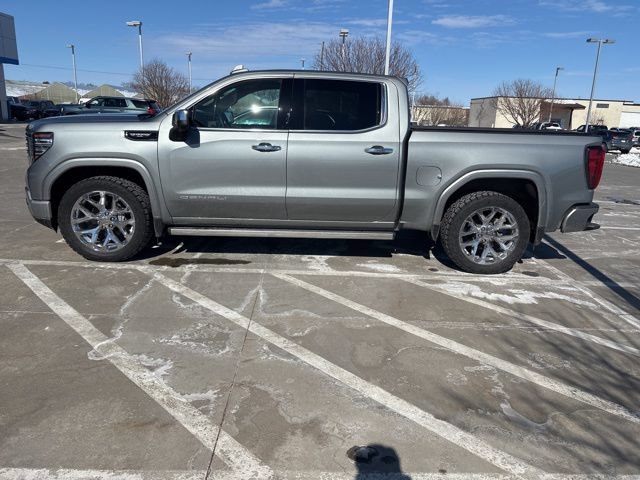 Used 2025 GMC Sierra 1500 Denali Ultimate AWD/4WD image 4