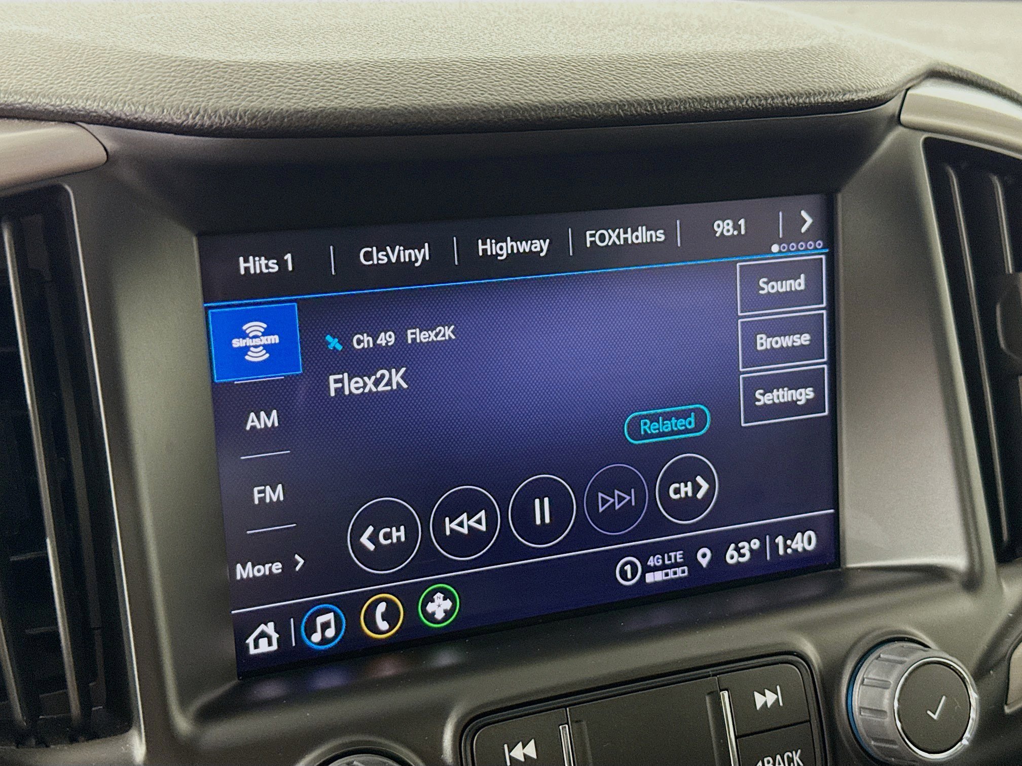 Used 2024 GMC Terrain AT4 image 16