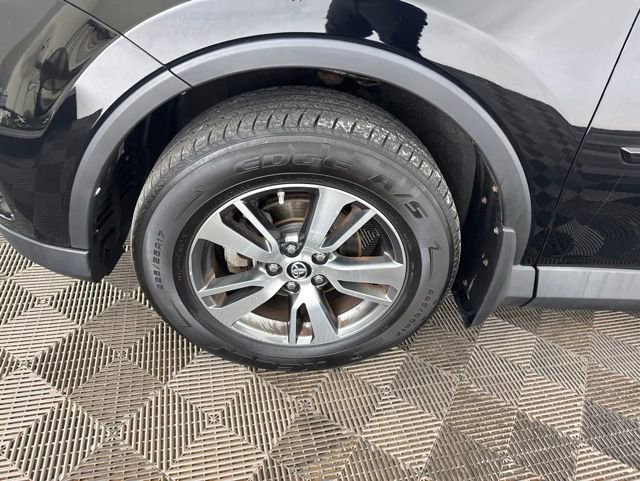 Used 2018 Toyota RAV4 XLE w/ Plus Extra Value Package AWD/4WD image 26