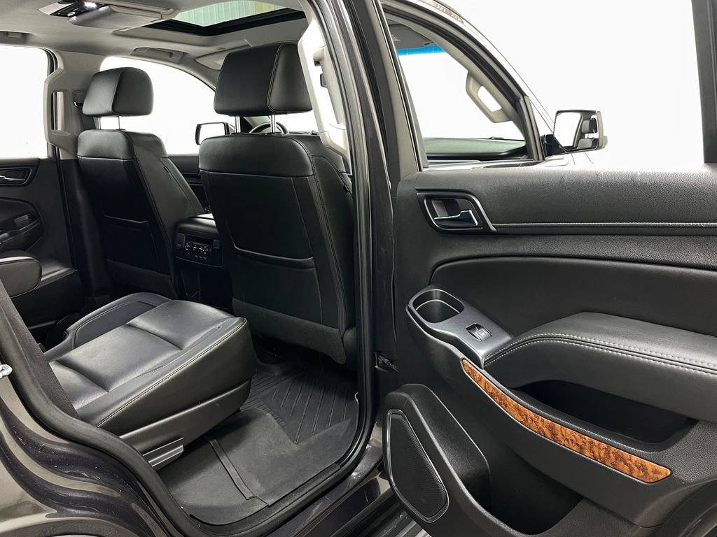 Used 2018 Chevrolet Tahoe Premier AWD/4WD image 46