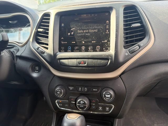 Used 2015 Jeep Cherokee Limited FWD image 17
