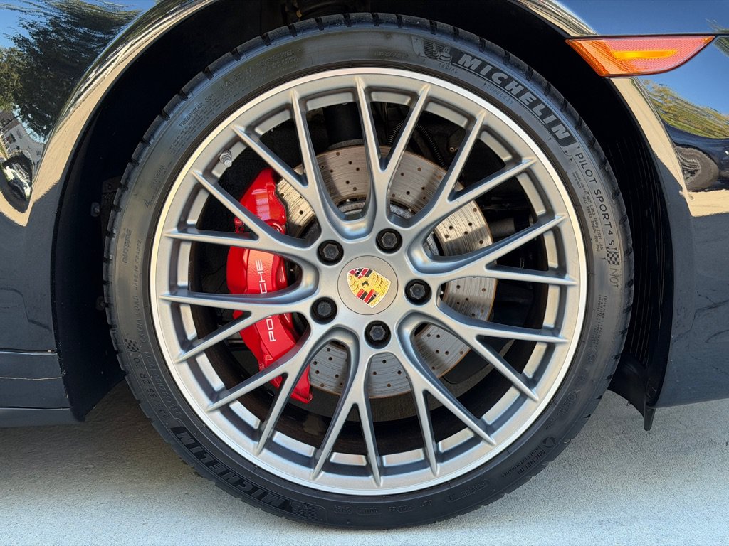 Used 2018 Porsche 911 Targa 4S AWD/4WD image 24