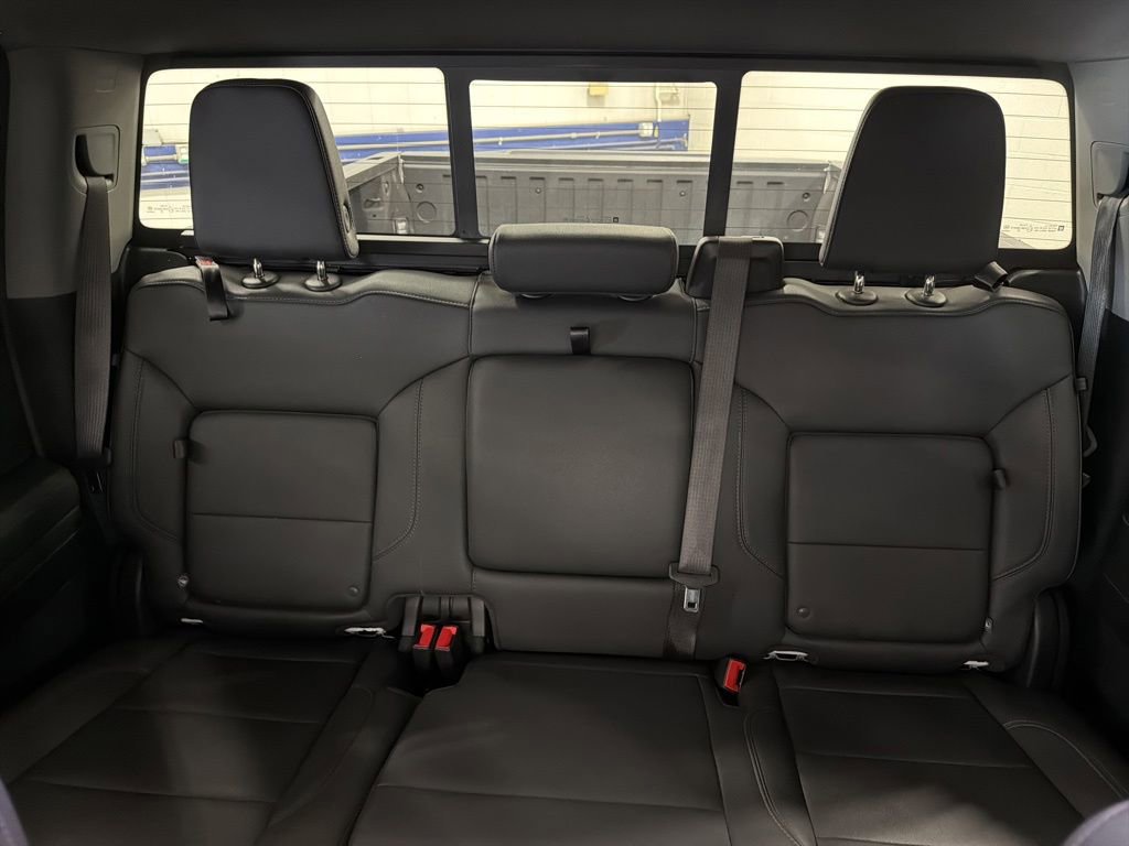 Used 2024 GMC Sierra 1500 Elevation w/ Elevation Premium Package AWD/4WD image 13