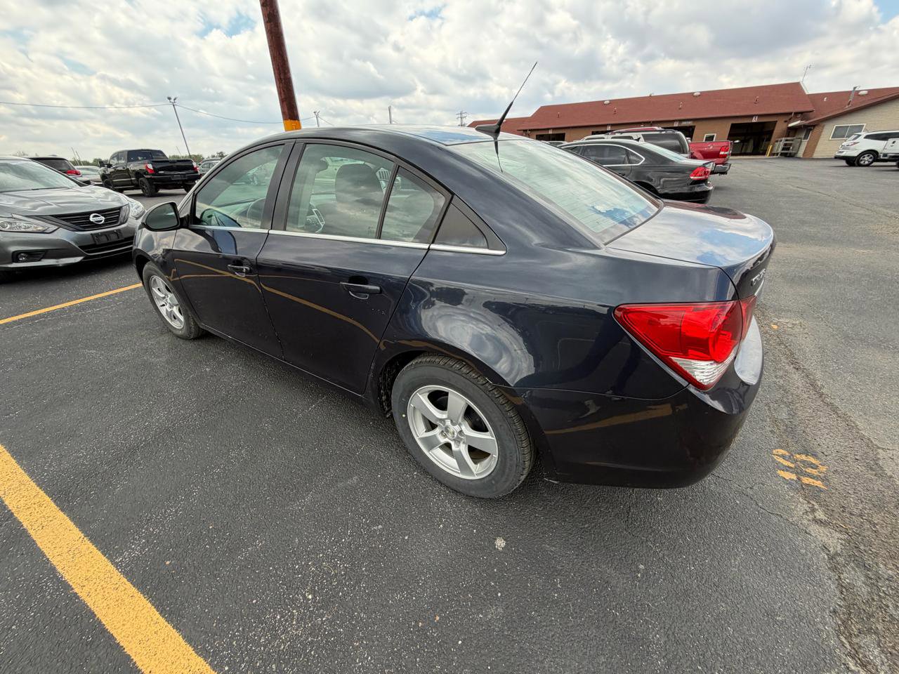 Used 2014 Chevrolet Cruze LT FWD image 4