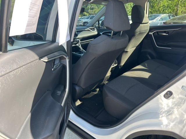 Used 2023 Toyota RAV4 XLE AWD/4WD image 17