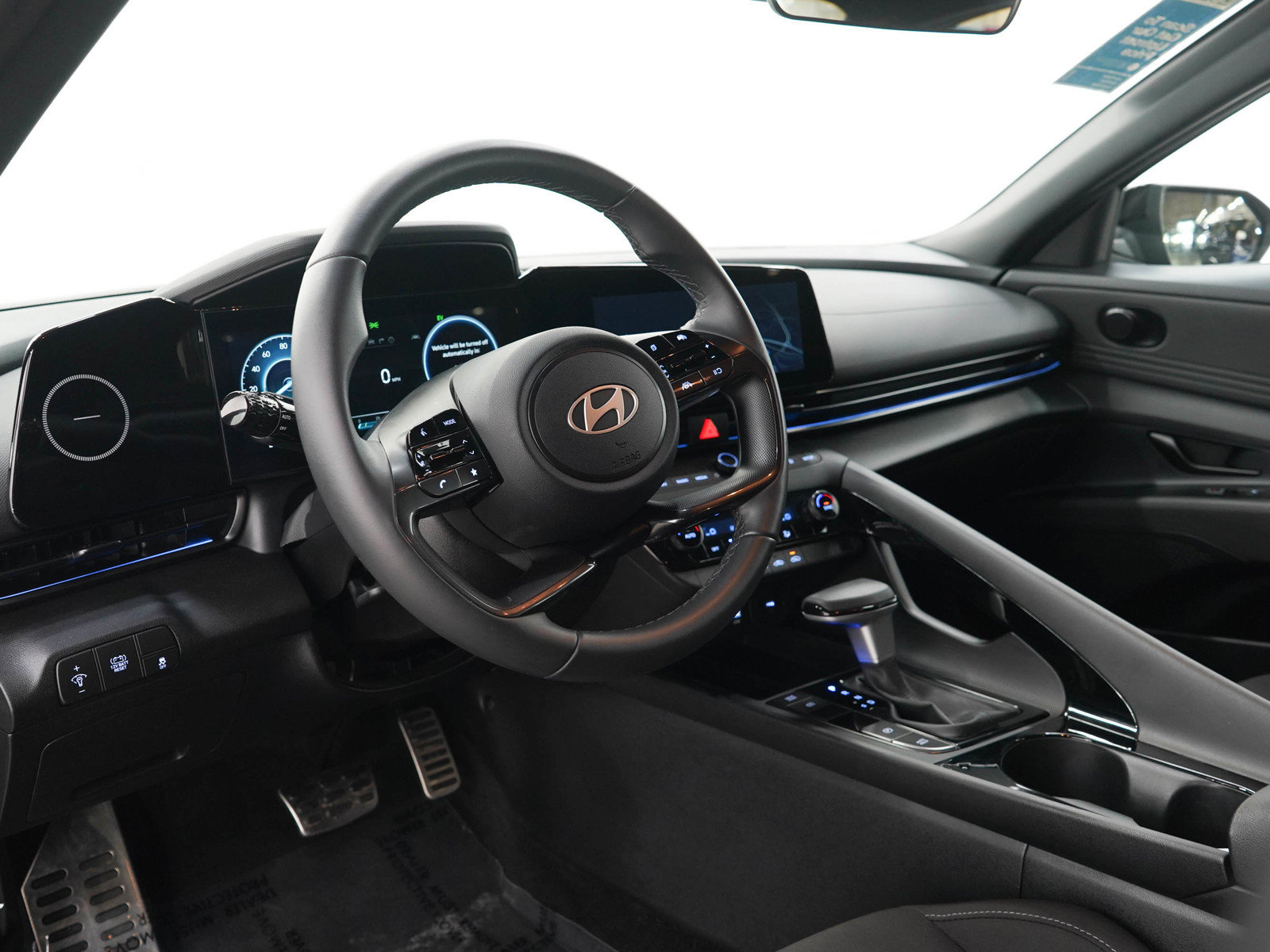 Used 2026 Hyundai Elantra SEL FWD image 21