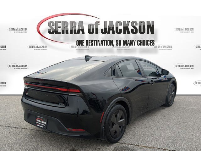 Used 2023 Toyota Prius LE image 9