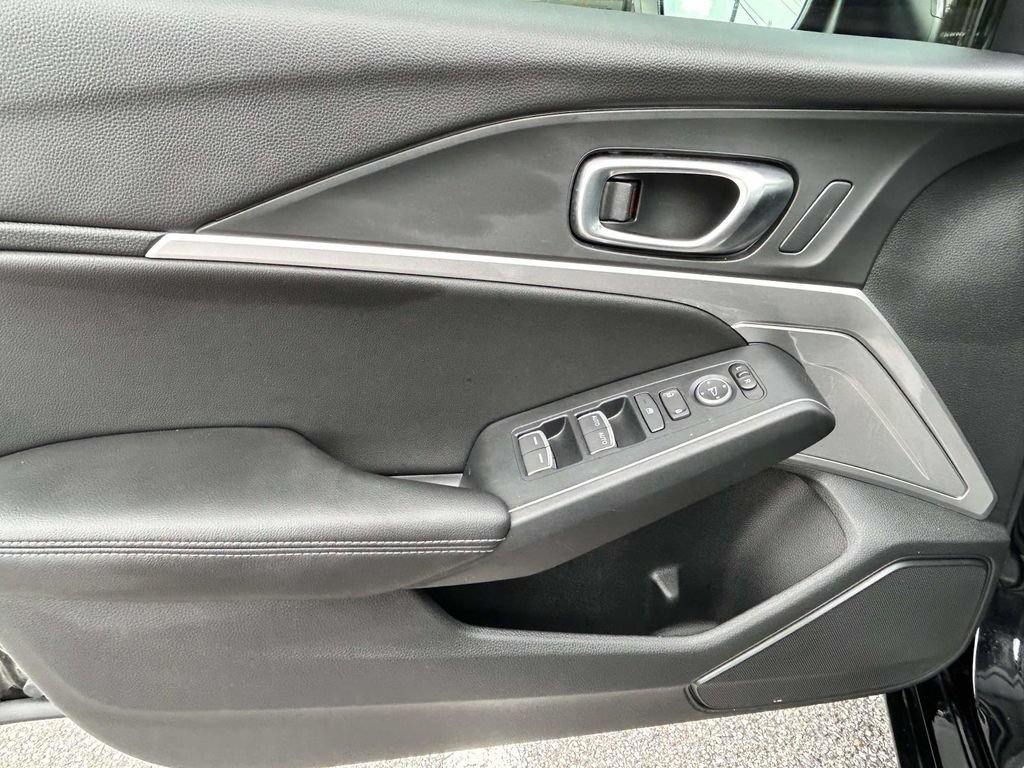 Used 2025 Acura Integra A-Spec FWD image 11