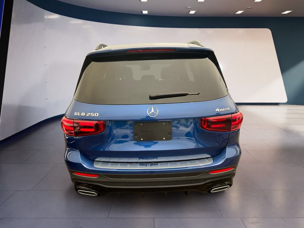 Certified 2024 Mercedes-Benz GLB 250 4MATIC image 4