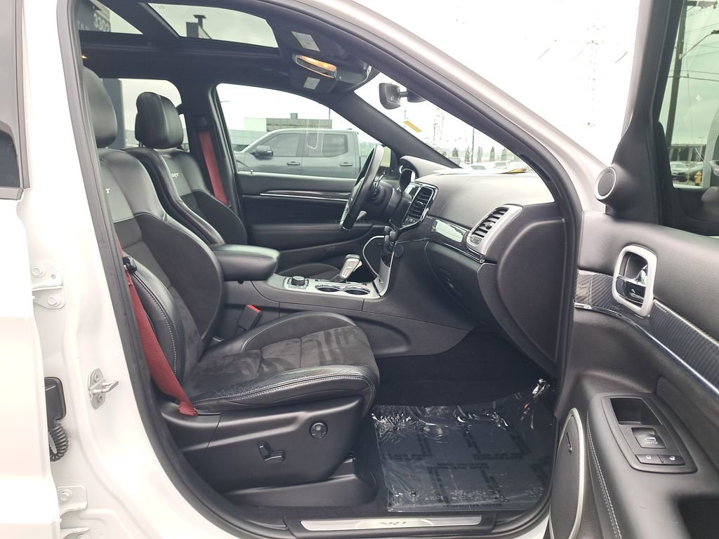 Used 2019 Jeep Grand Cherokee SRT AWD/4WD image 17