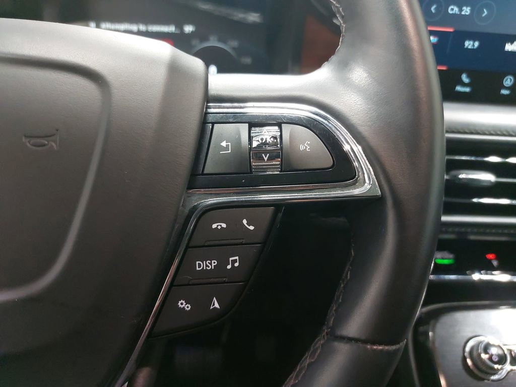 Used 2022 Lincoln Nautilus Reserve image 18