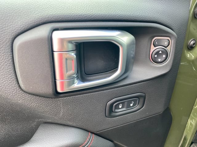 Used 2023 Jeep Gladiator Rubicon AWD/4WD image 17