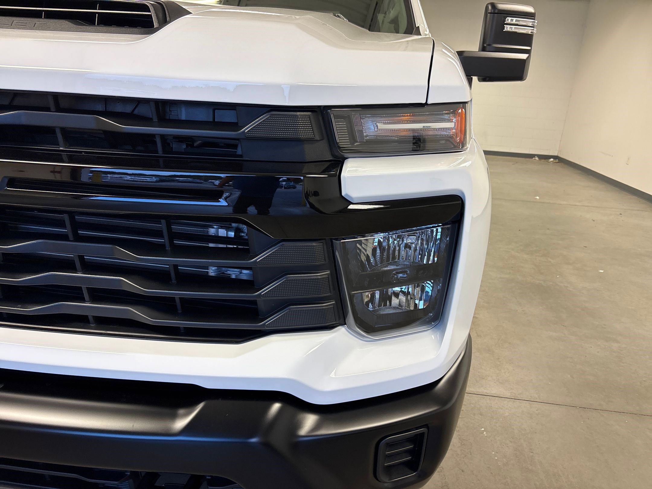 New 2025 Chevrolet Silverado 3500 W/T image 9