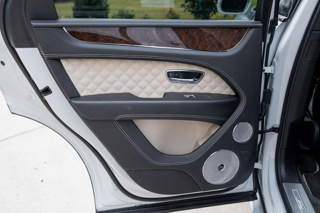 Used 2022 Bentley Bentayga Speed image 71