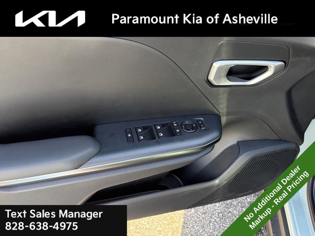 New 2026 Kia K4 FWD image 23
