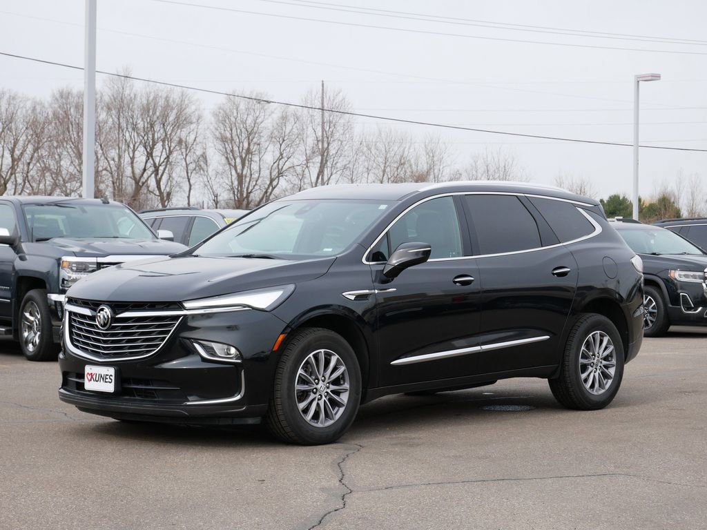 Used 2023 Buick Enclave Essence AWD/4WD image 5