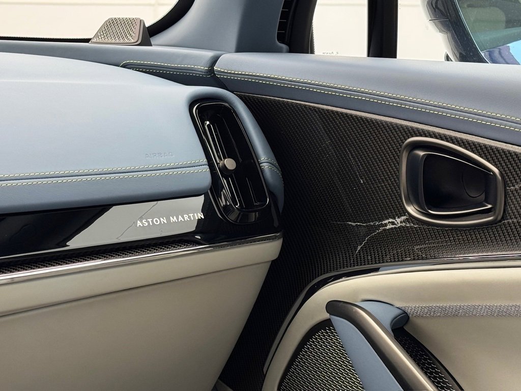 New 2025 Aston Martin DBX 707 image 33