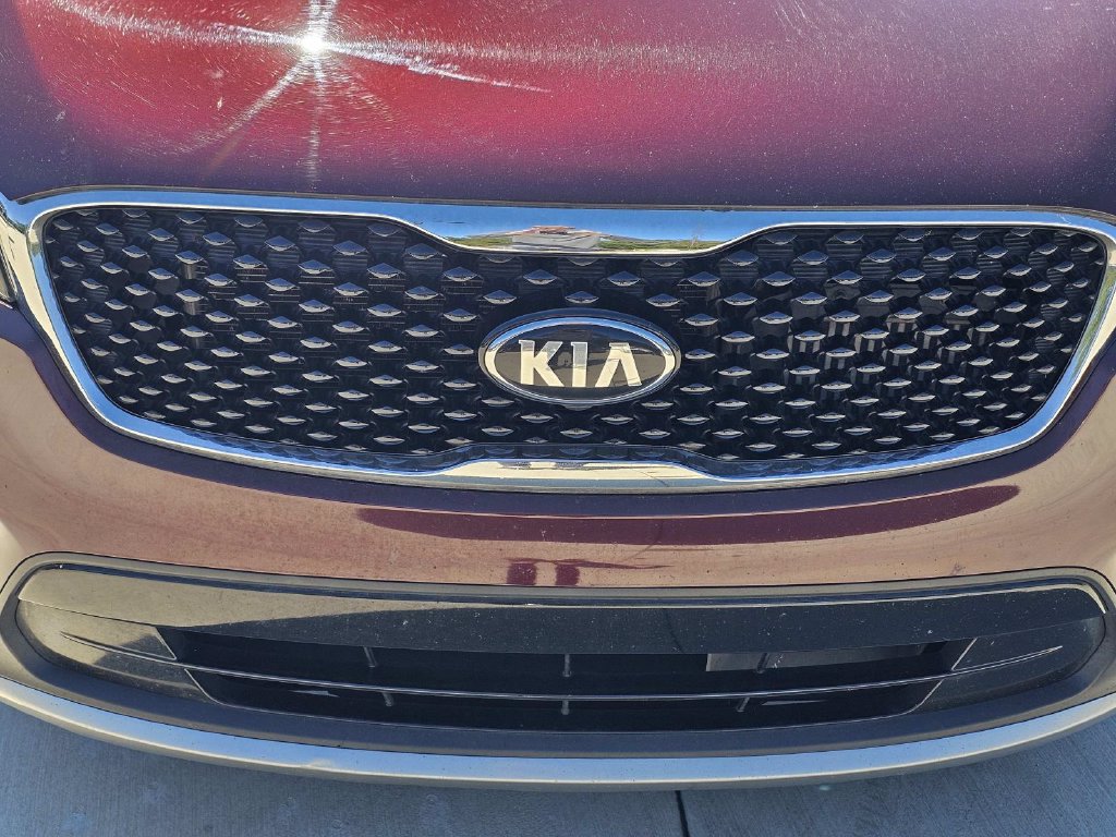 Used 2017 Kia Sorento EX w/ EX Premium Package FWD image 3