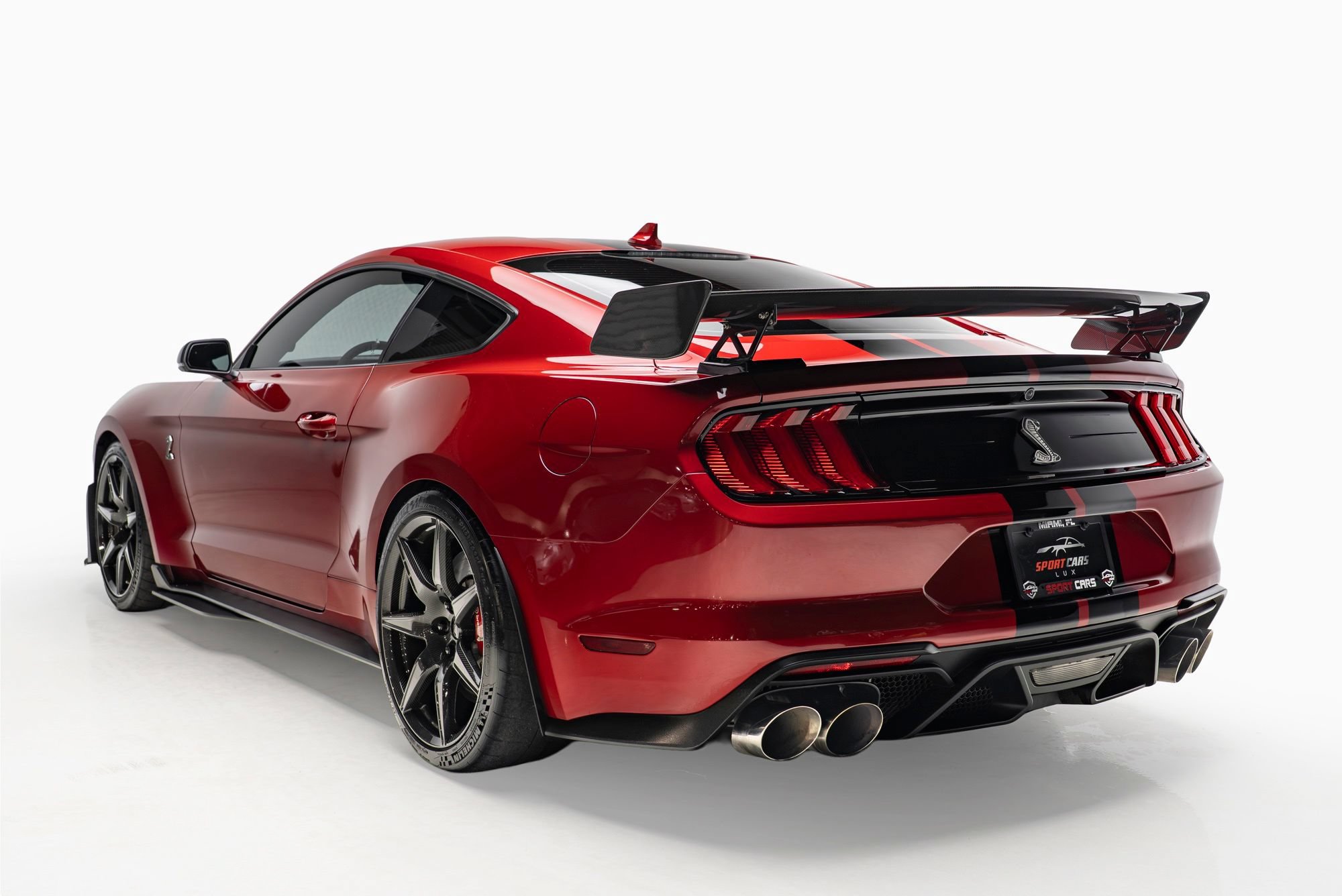 Used 2020 Ford Mustang Shelby GT500 w/ Carbon Fiber Track Pack RWD image 12
