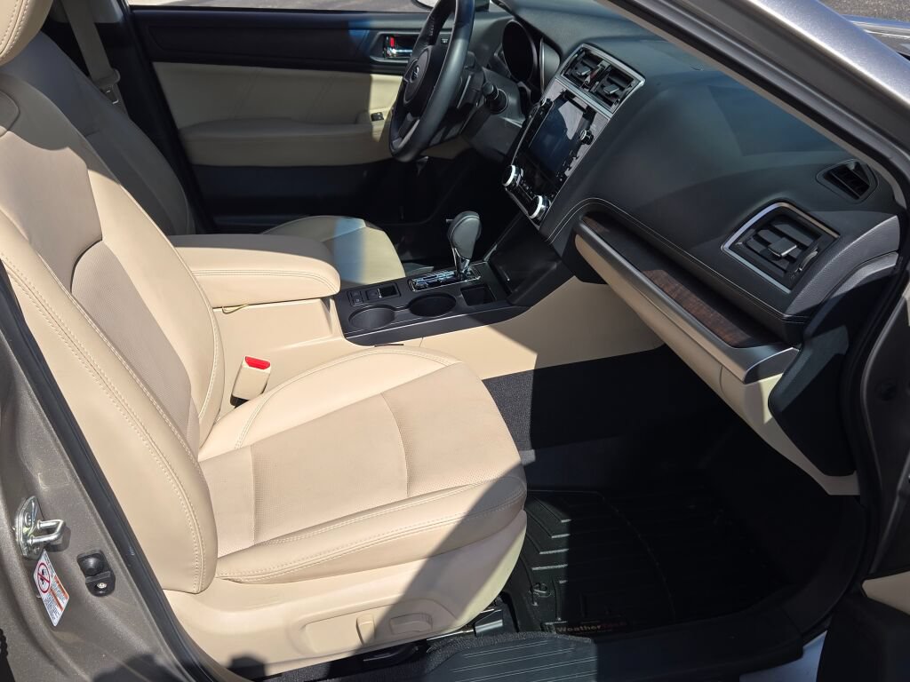 Used 2019 Subaru Outback 2.5i Limited w/ Protection Package #1 AWD/4WD image 4