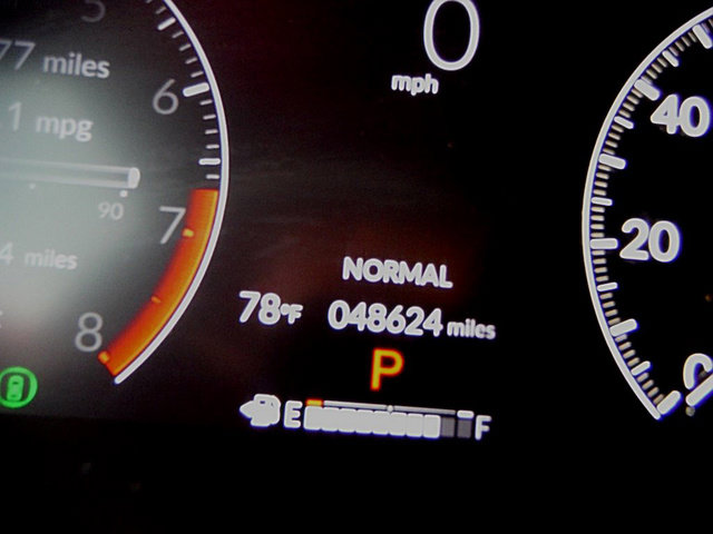 Used 2025 Honda HR-V Sport image 36