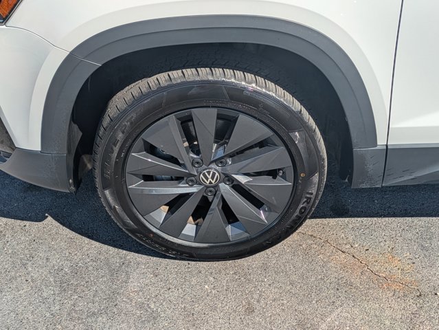 Used 2024 Volkswagen Taos S image 21