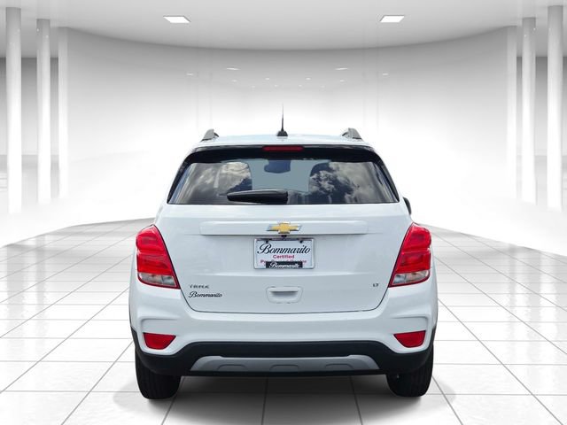 Used 2018 Chevrolet Trax LT w/ LT Convenience Package FWD image 4