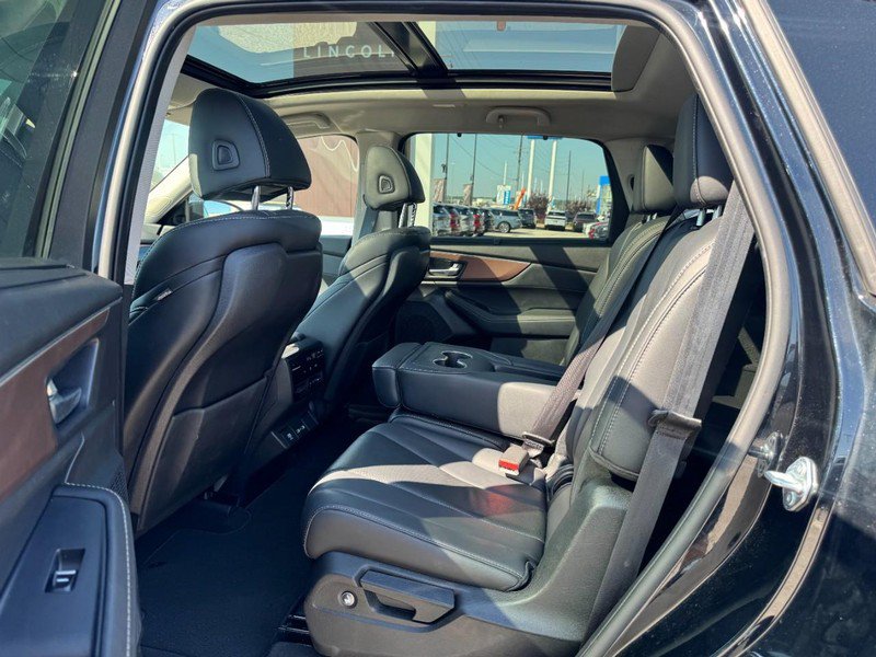 Used 2022 Acura MDX w/ Technology Package AWD/4WD image 12