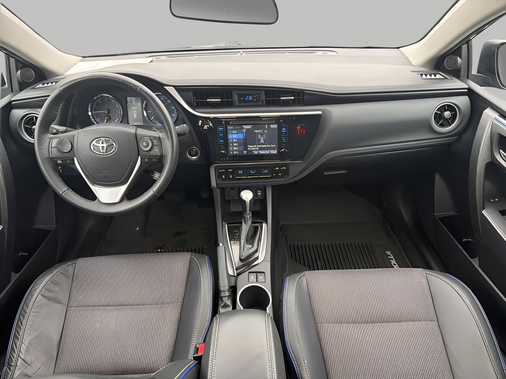Used 2018 Toyota Corolla SE w/ SE Premium Package image 10
