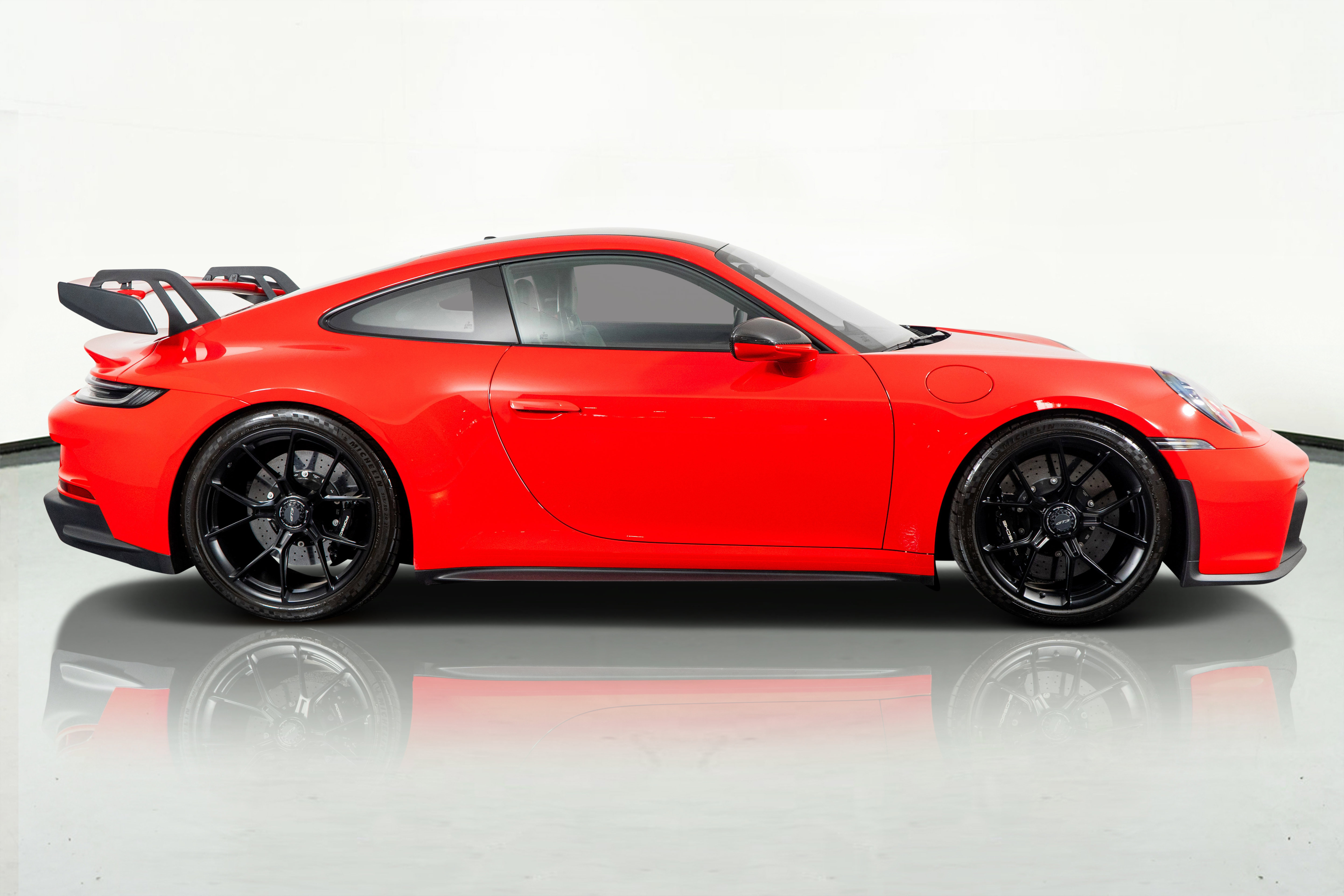 Used 2024 Porsche 911 GT3 RWD image 3