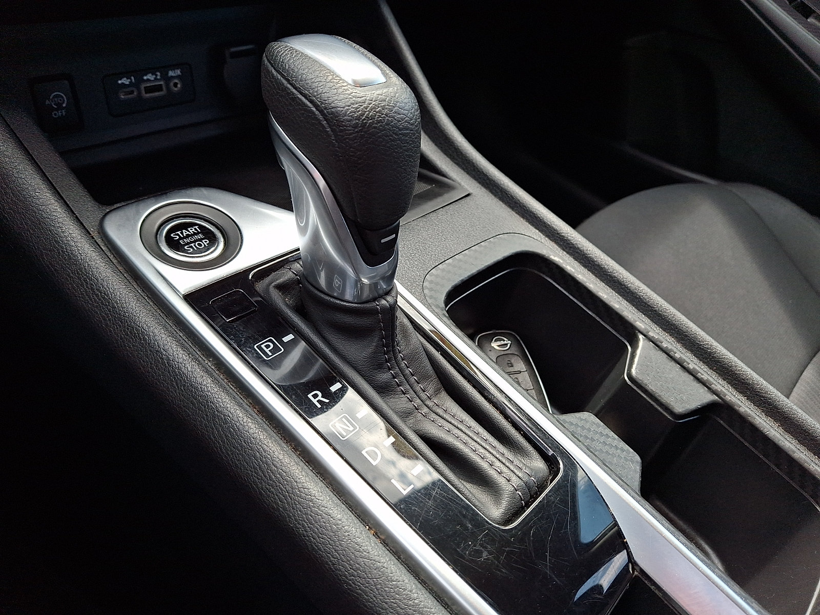 Used 2024 Nissan Sentra SV FWD image 16
