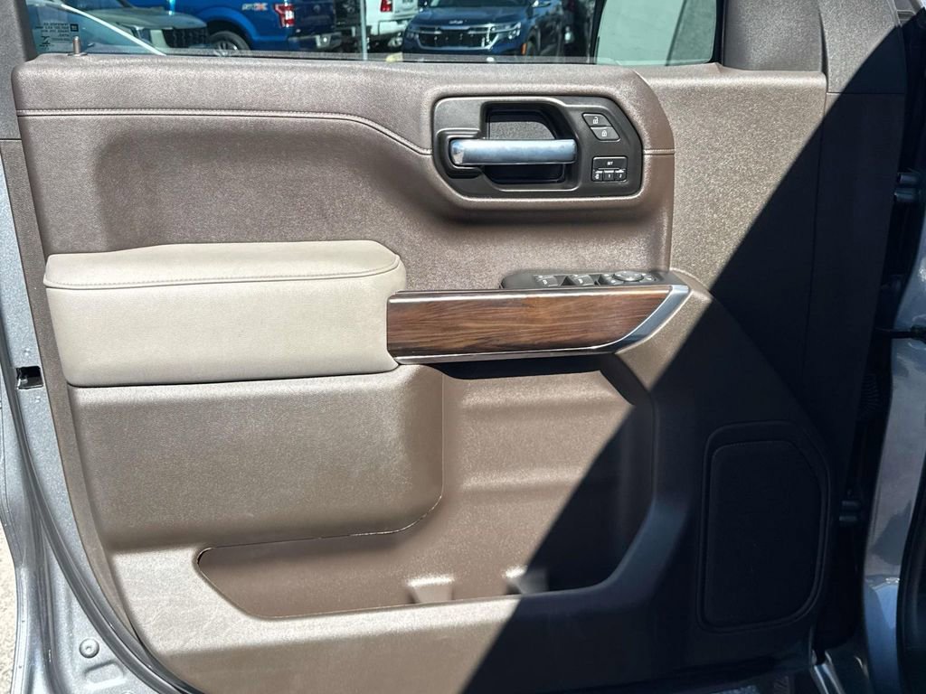 Used 2022 GMC Sierra 1500 SLT image 26