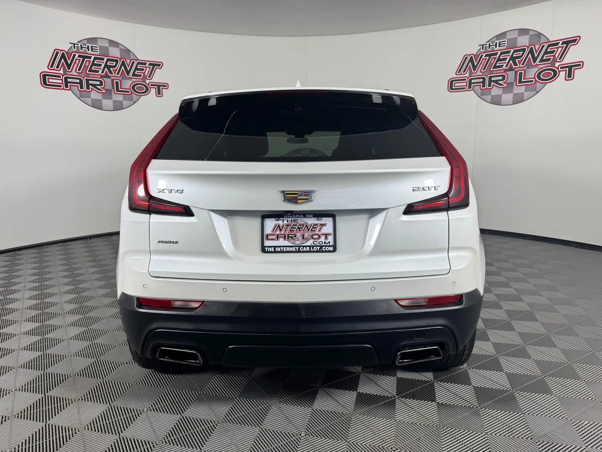 Used 2019 Cadillac XT4 Luxury w/ Cold Weather Package image 4